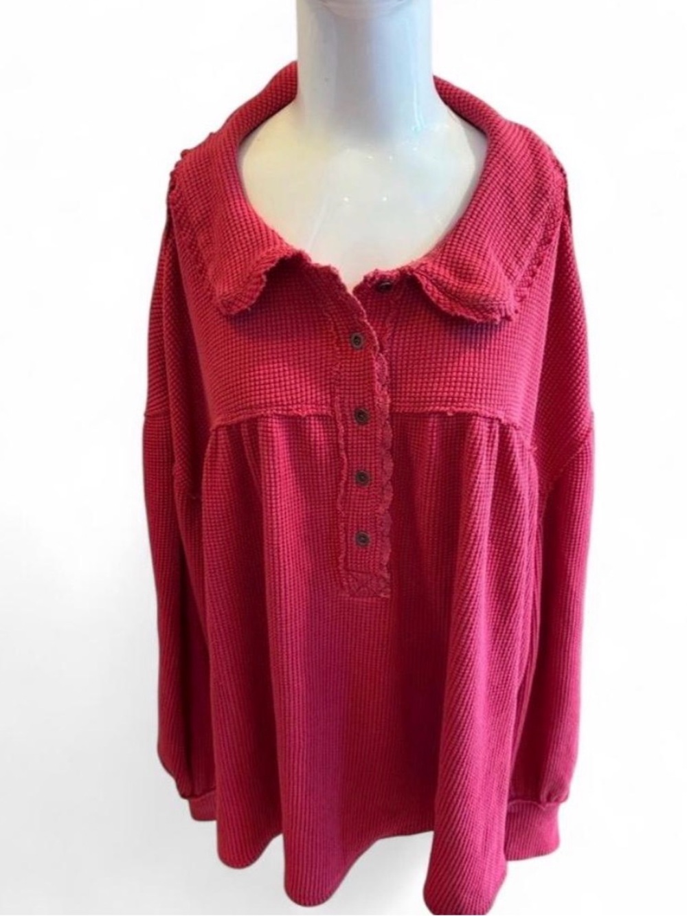 We The Free Queen of Hearts Henley